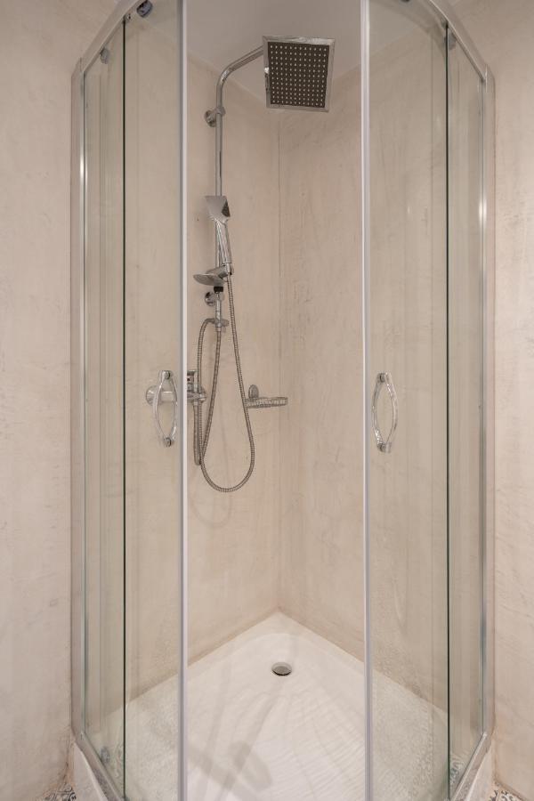 Exclusive Apartment In The Heart Of Athens Atenas Exterior foto